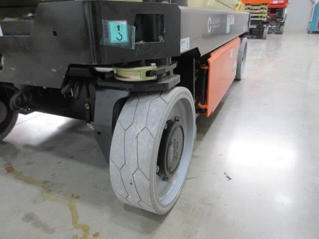 2025 JLG 3246-10