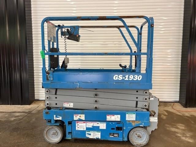 2017 Genie GS-1930