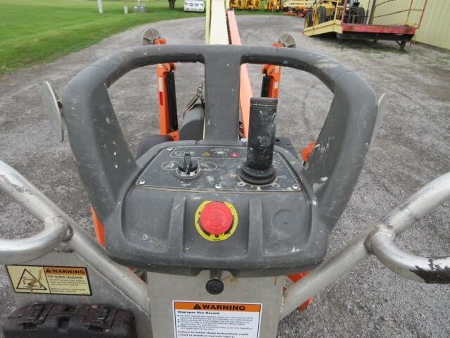 2018 JLG T350-10
