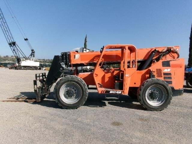 2017 SkyTrak 8042