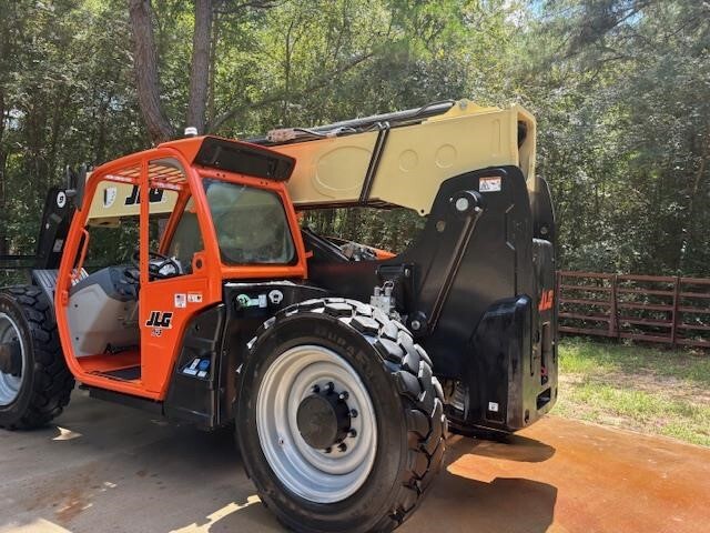 2025 JLG 943-2
