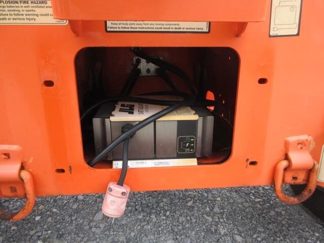 2018 JLG T500J-12