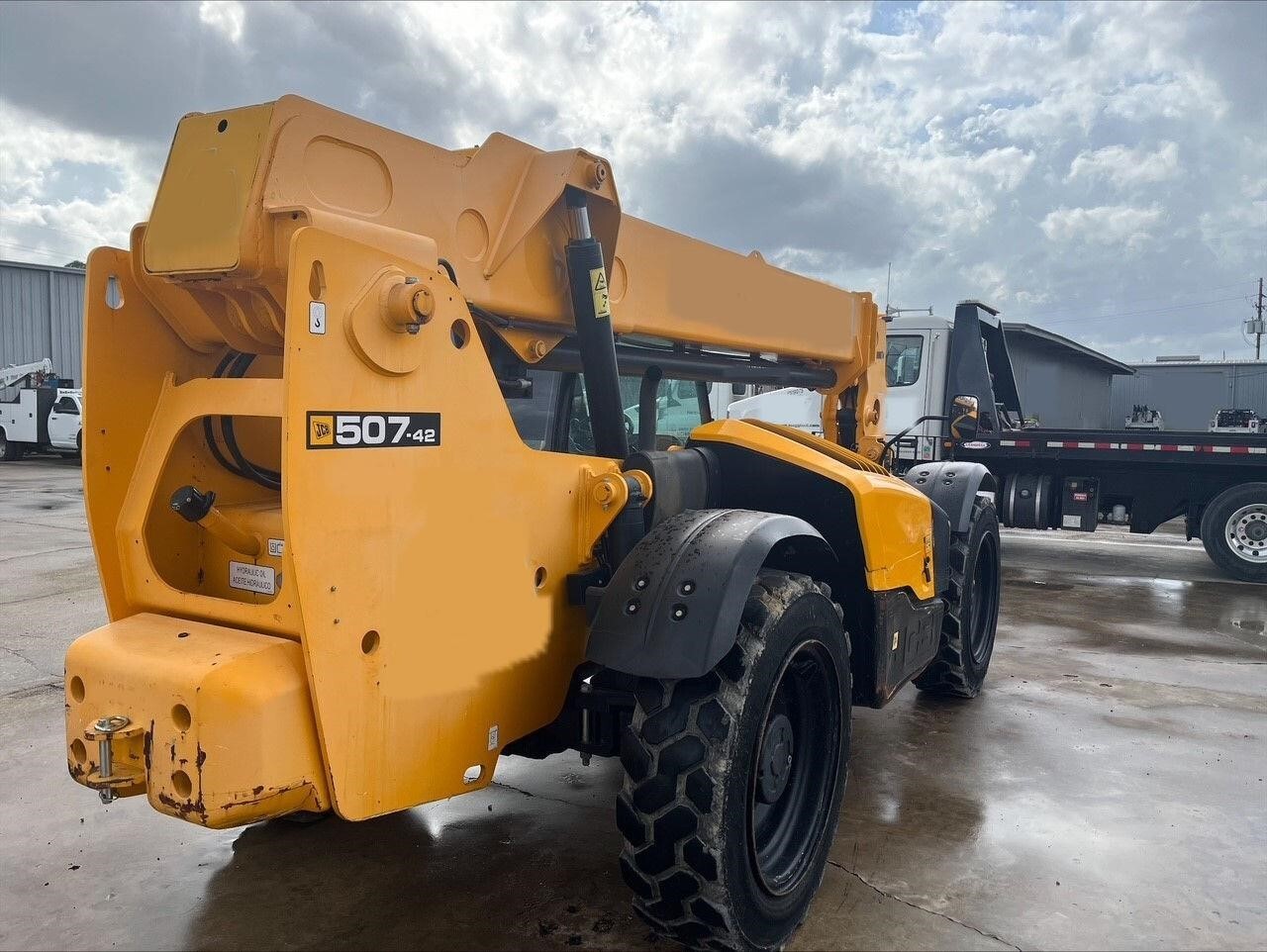 2021 JCB 507-42-4