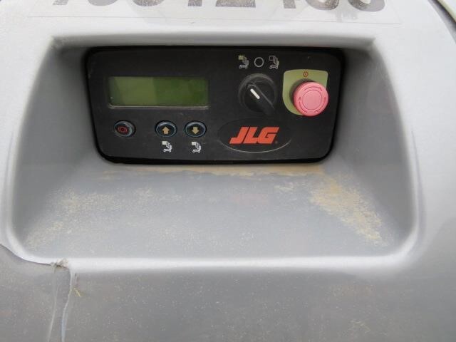 2017 JLG 20MVL-4