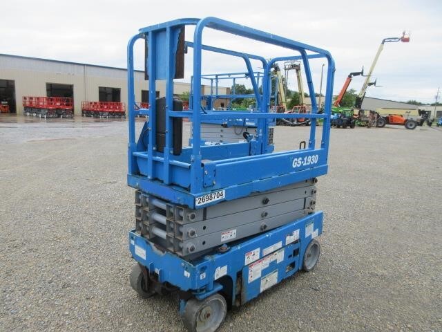 2018 Genie GS-1930