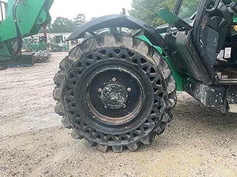 2017 JCB 509-42-9