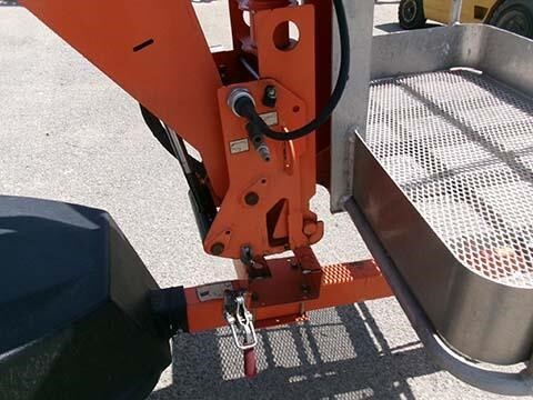 2018 JLG T350-27