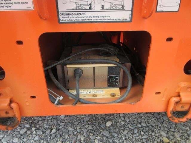 2021 JLG T350-11