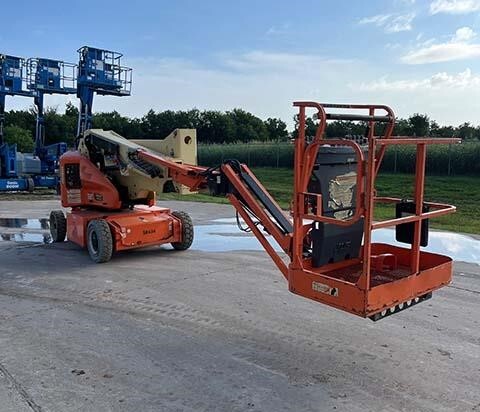 2018 JLG E400AJPN-4