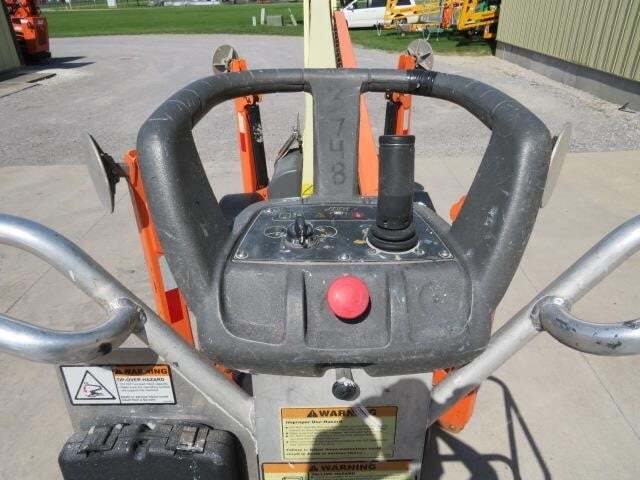 2018 JLG T350-18