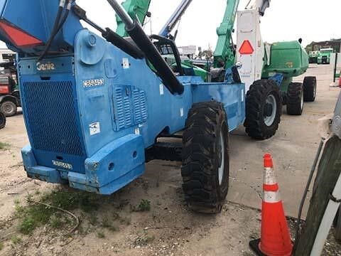 2015 Genie GTH-1056 Picture 4 2015 Genie GTH-1056-4