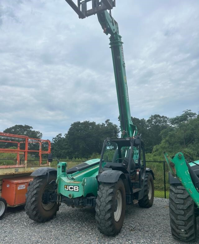 2017 JCB 509-42