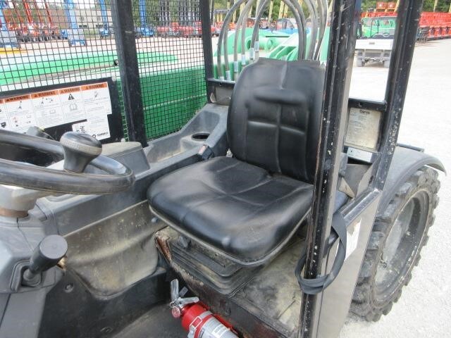 2017 Genie GTH-5519 Picture 18 2017 Genie GTH-5519-18