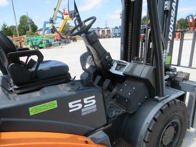 2022 Doosan G55C-7-16