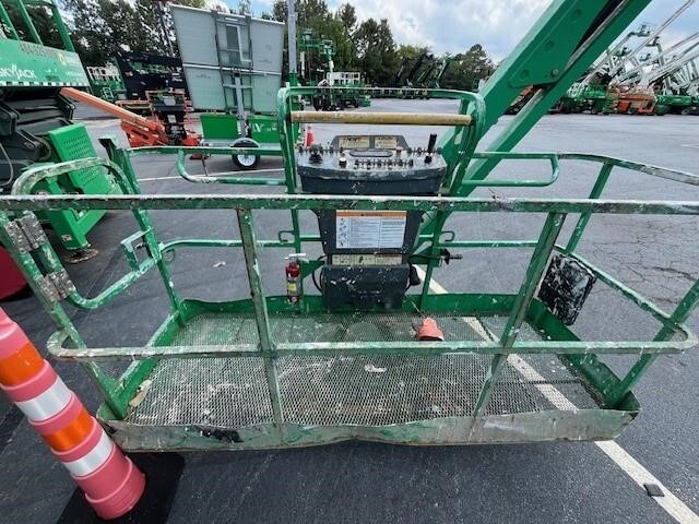 2017 JLG 1250AJP-8