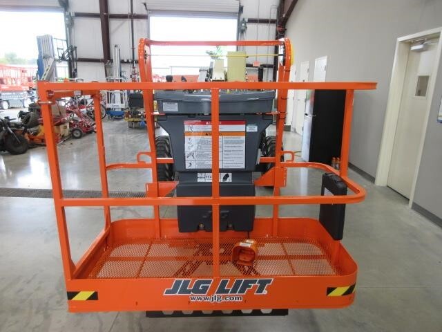 2025 JLG 340AJ-7