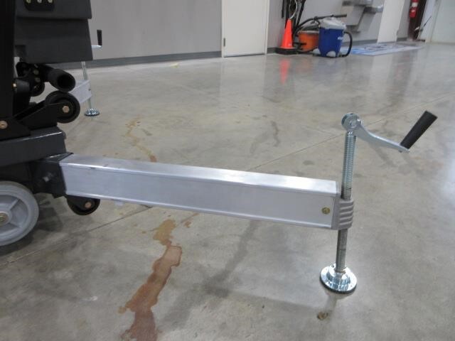 2025 JLG 38AM-17