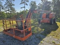 2017 JLG 660SJ