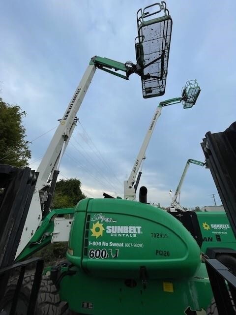 2015 JLG 600AJ-2