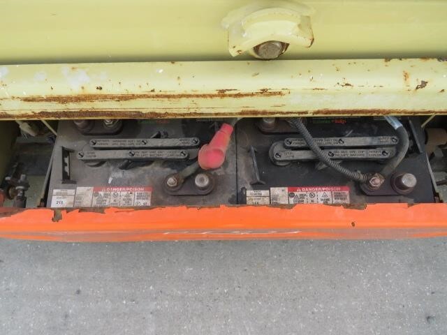 2016 JLG 1930ES-9