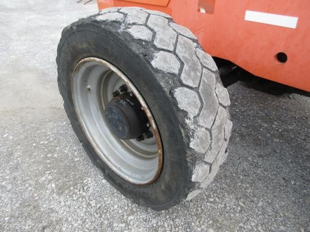 2015 SkyTrak 8042-8