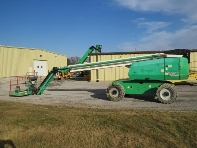 2013 JLG 660SJ-1