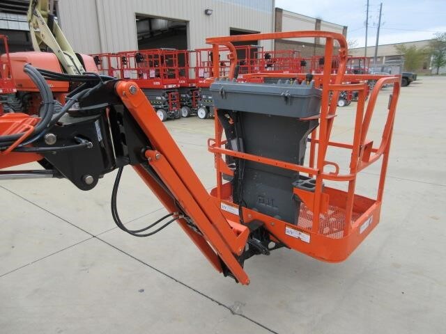 2017 JLG E400AJPN-6