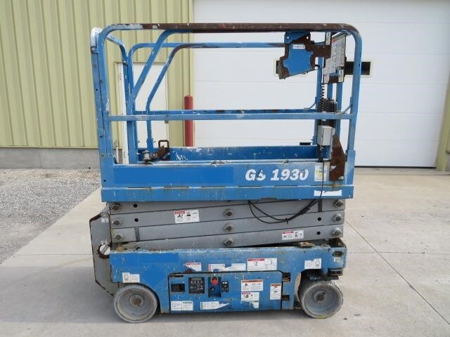 2018 Genie GS-1930