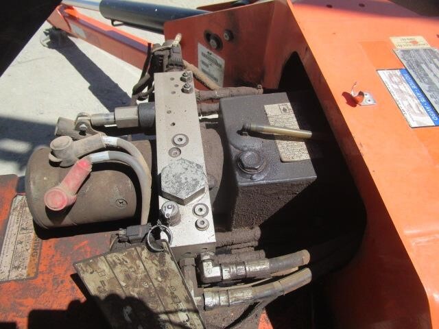 2018 JLG T350-10