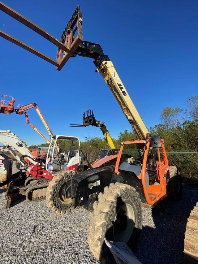 2017 JLG 642