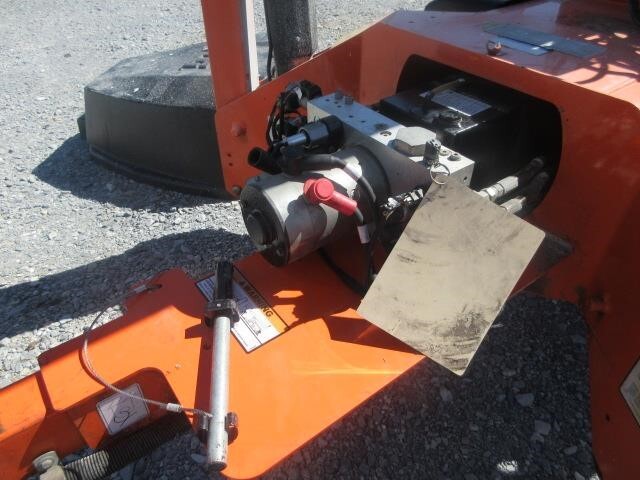 2018 JLG T350-18