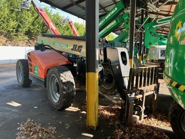2016 JLG 943-1