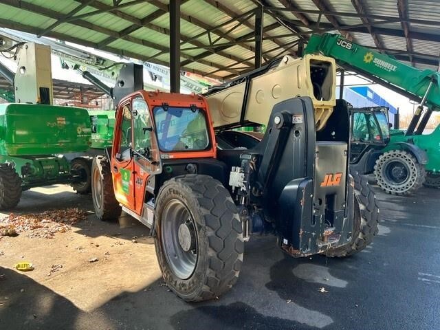 2016 JLG 943-2