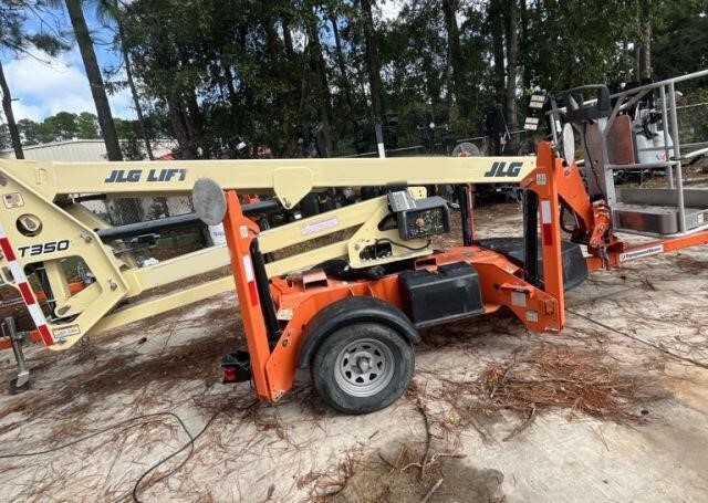 2021 JLG T350