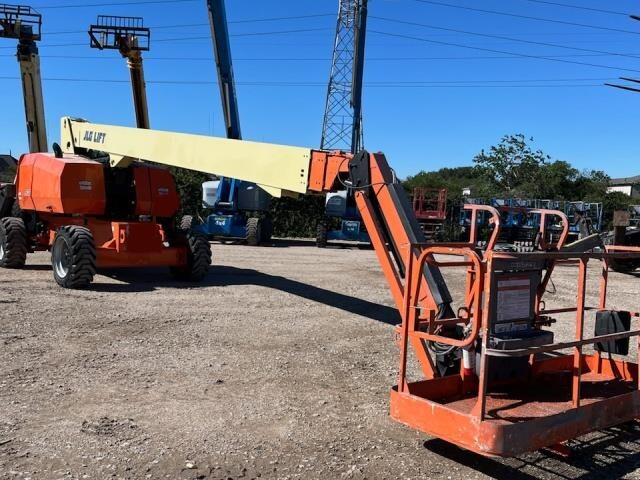 2016 JLG 860SJ Picture 3 2016 JLG 860SJ-3