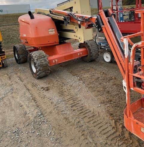 2016 JLG 450AJ