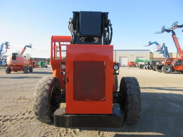2015 SkyTrak 6042-8