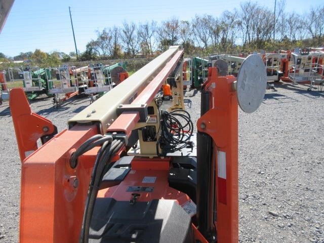 2022 JLG T350-9