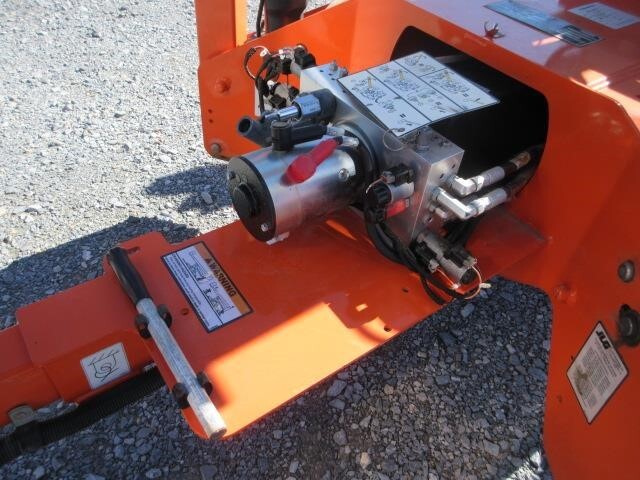 2022 JLG T350-16