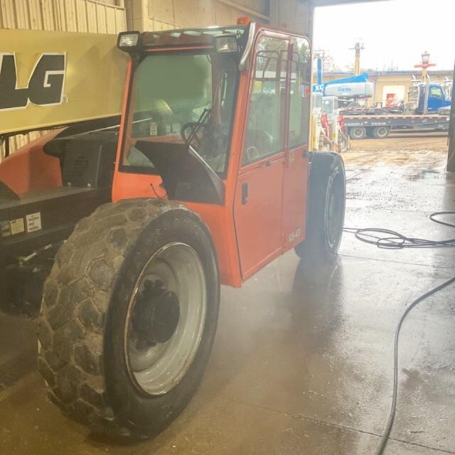 2015 JLG G9-43A