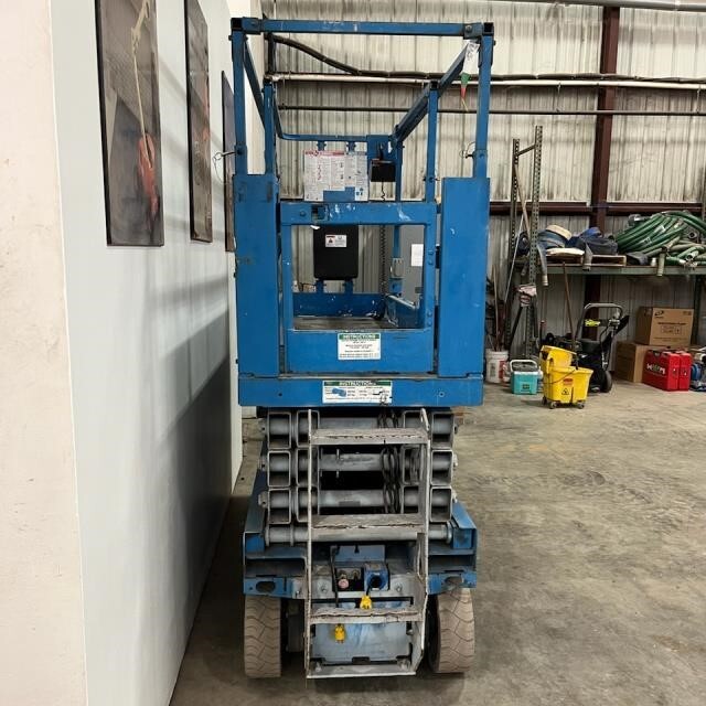 2016 Genie GS-2632 Picture 4 2016 Genie GS-2632-4