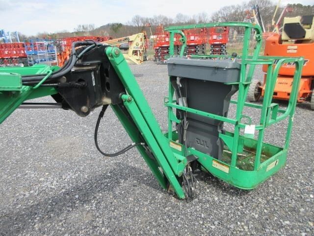 2015 JLG E400AJPN-8