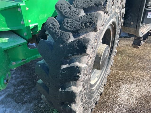 2016 Genie GTH-1056 Picture 16 2016 Genie GTH-1056-16