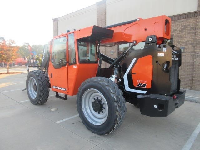 2025 SkyTrak 8042-3