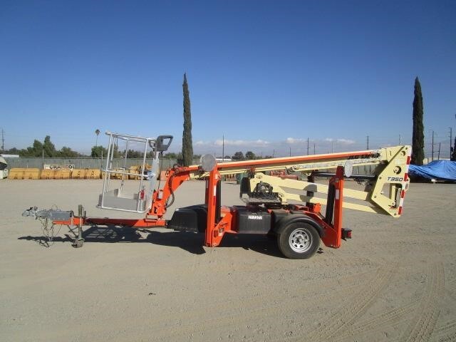 2022 JLG T350