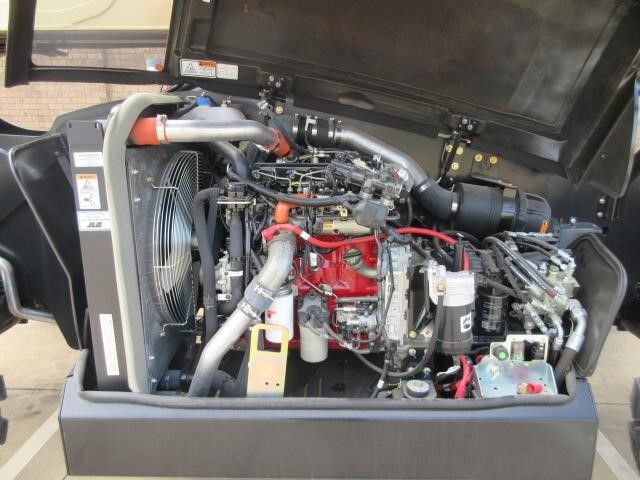 2025 JLG 943-16