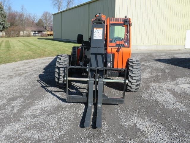 2025 SkyTrak 6042-8