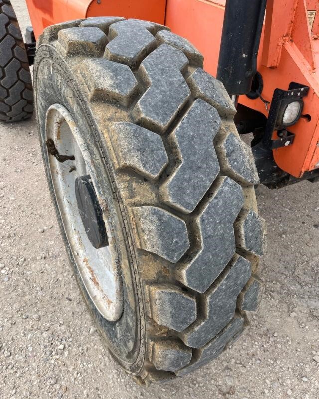 2016 SkyTrak 6042-8