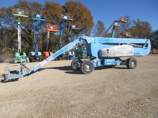 2011 Genie Z-135/70