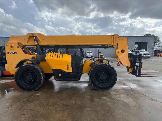 2021 JCB 507-42-3